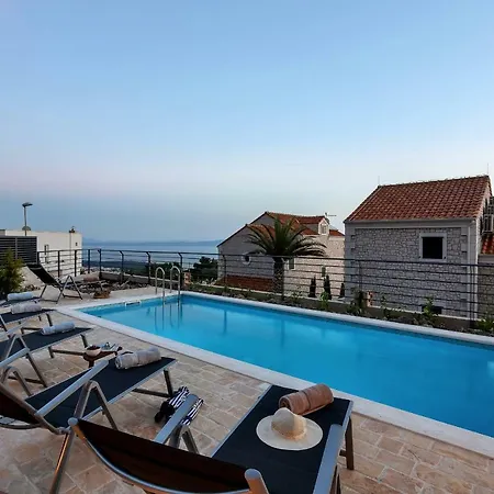 Smart Veliko Brdo (Makarska)