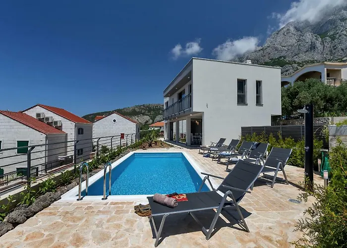 Smart Vila Veliko Brdo (Makarska)